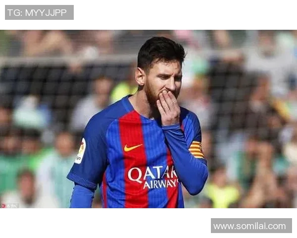 从巅峰荣耀到寂寞身影足球时代巨星落幕背后的心酸与无奈